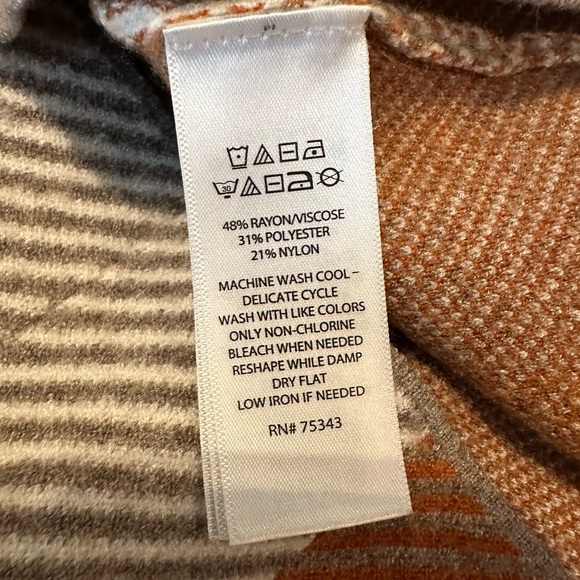 Tahari Womens Turtleneck Sweater - Orange, Gray, White - Picture 4 of 4